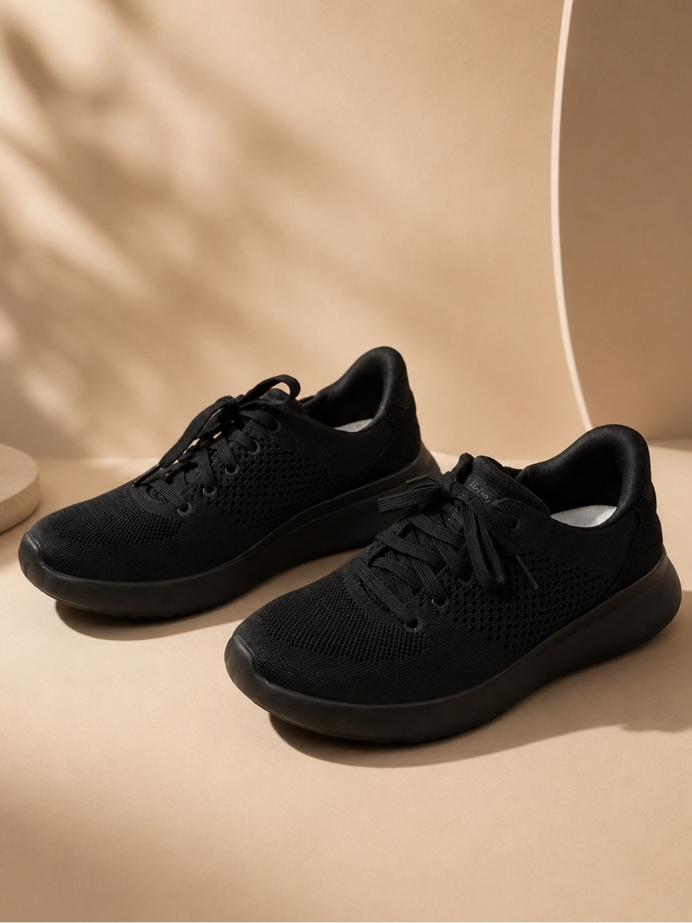 Kizik Athens Black Hands-Free Sneakers Size 9 Slip On Walking Shoes